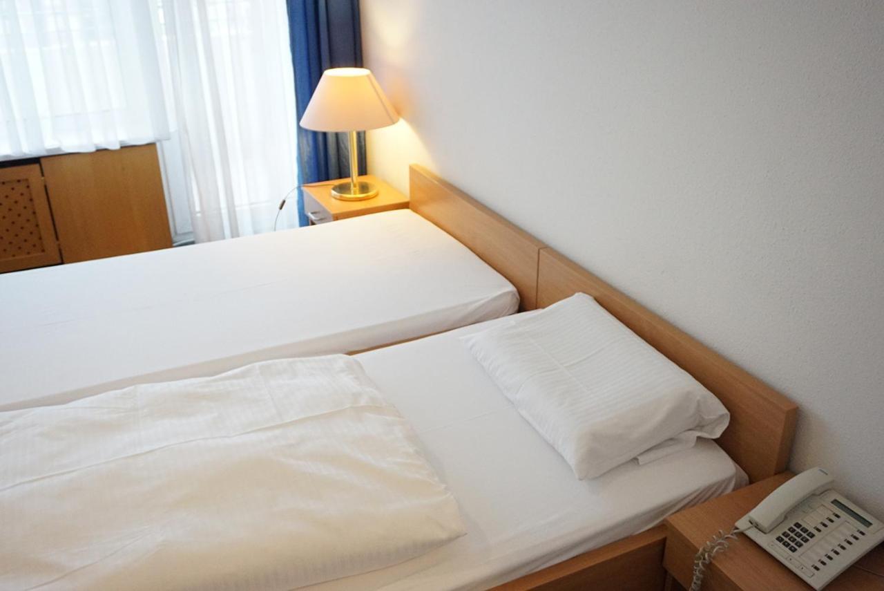 Buergerhaus Hotel Steinbach im Taunus Eksteriør billede
