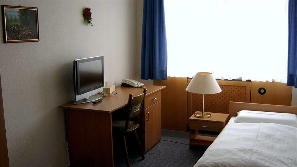 Buergerhaus Hotel Steinbach im Taunus Eksteriør billede