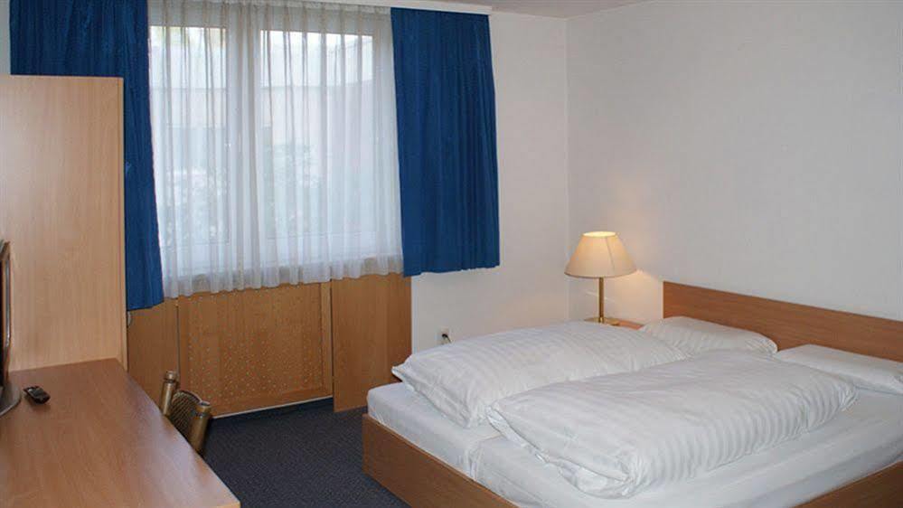 Buergerhaus Hotel Steinbach im Taunus Eksteriør billede